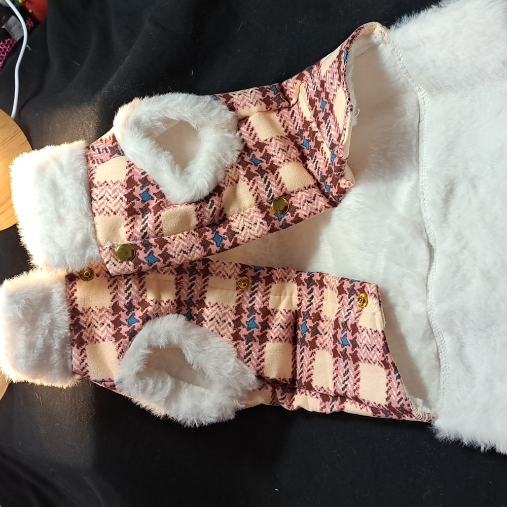 Nwt Plaid Pet Vest with Faux Fur Trim - Picture 4 of 4